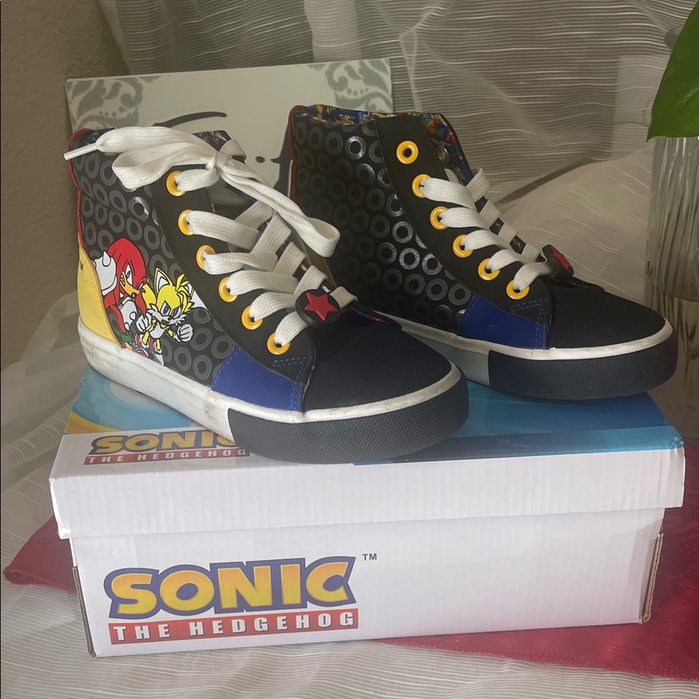 Sonic the Hedgehog Kids Sneakers - Black and Blue